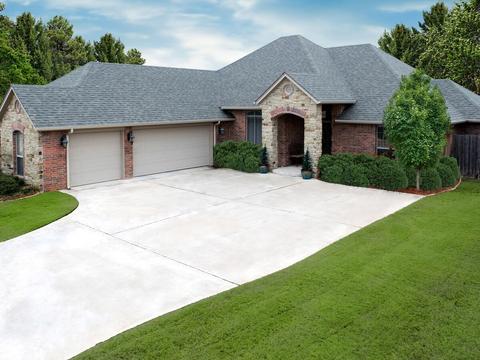 Tegole bituminose: soluzione di copertura per tetti a falde